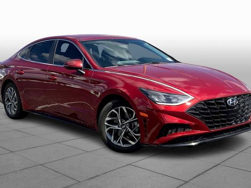 Used 2023 Hyundai Sonata SEL w/ Preferred Accessory Package image 2