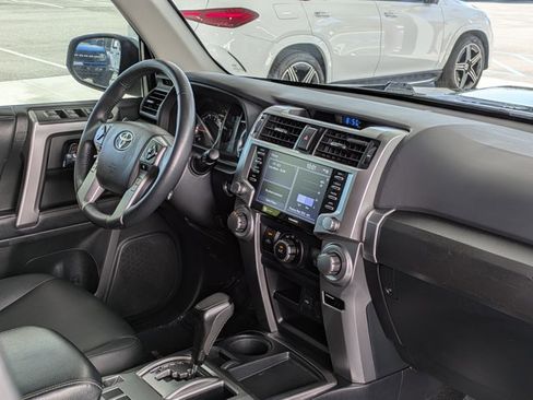 Used 2022 Toyota 4Runner TRD Sport image 25