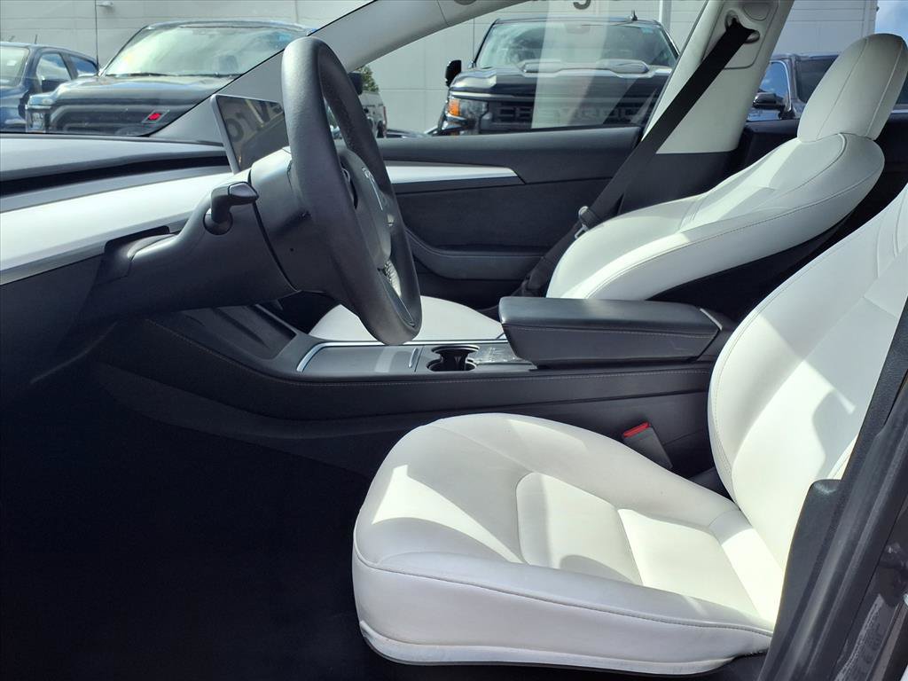 Used 2021 Tesla Model 3 Standard Range Plus RWD image 13