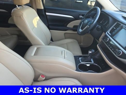 Used 2016 Toyota Highlander XLE image 8