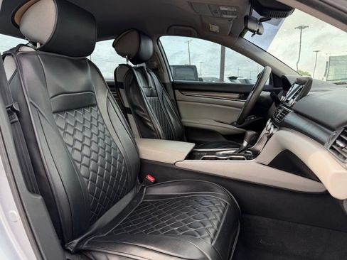 Used 2019 Honda Accord LX image 29