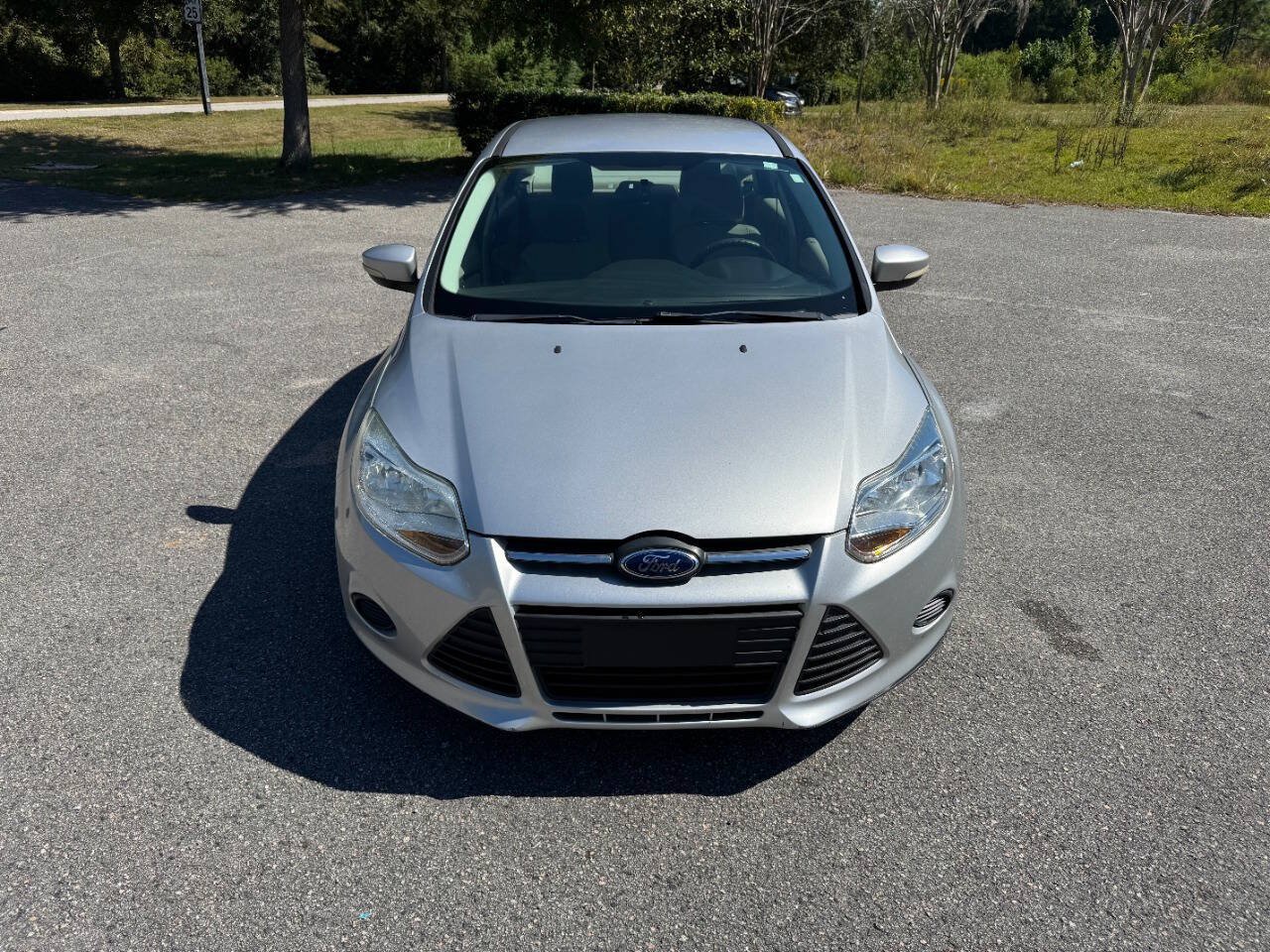 Used 2014 Ford Focus SE FWD image 2