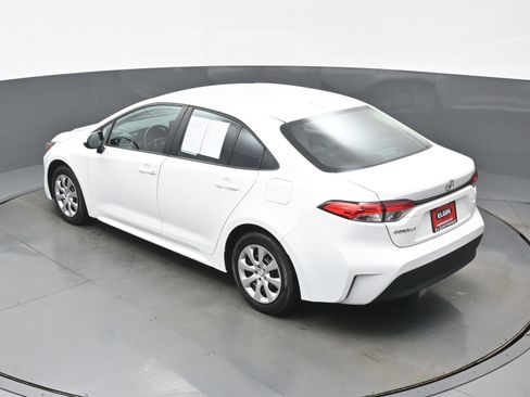 Used 2024 Toyota Corolla LE image 36