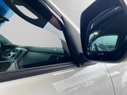 Used 2012 Toyota Tacoma PreRunner image 12