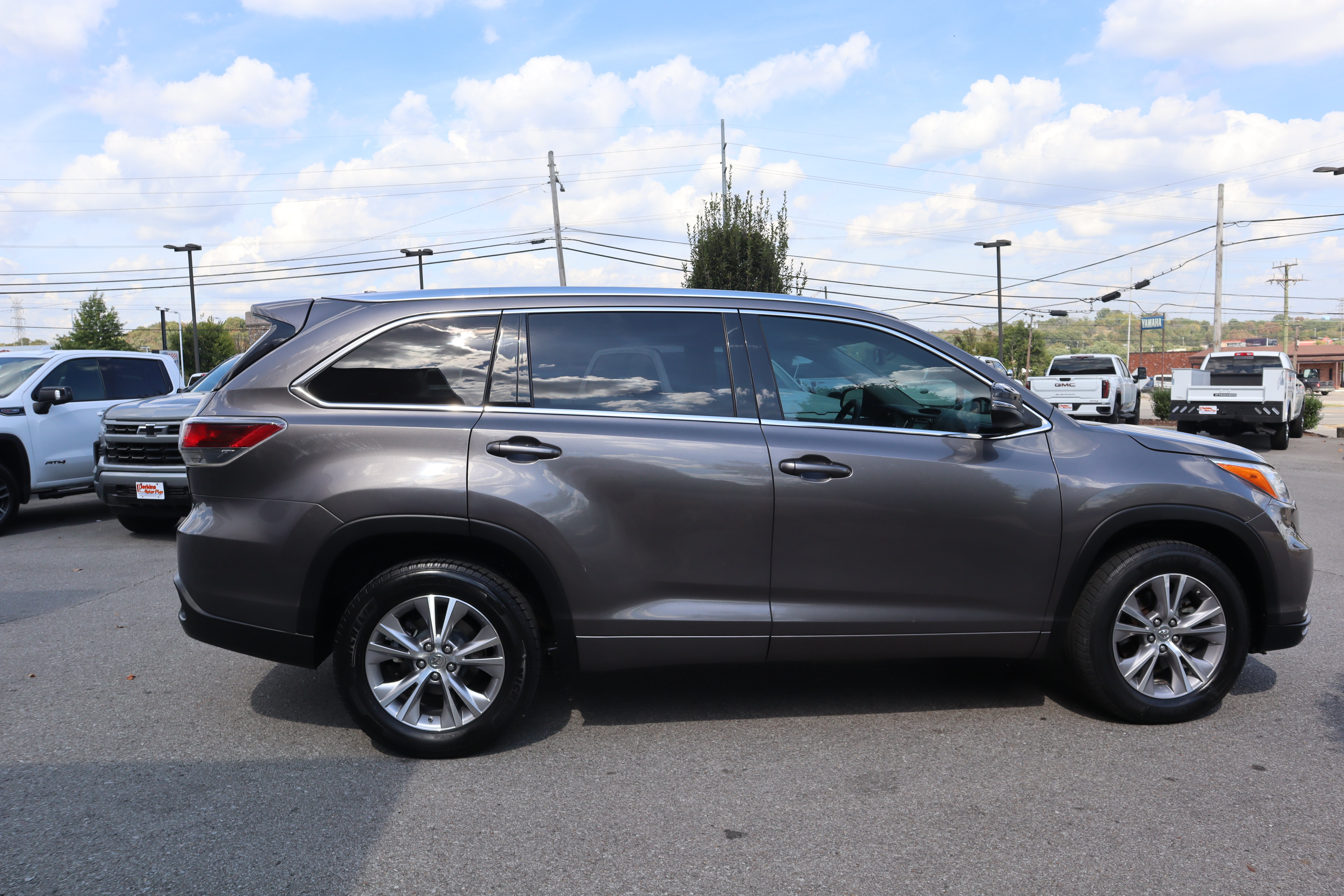 Used 2015 Toyota Highlander XLE FWD image 6