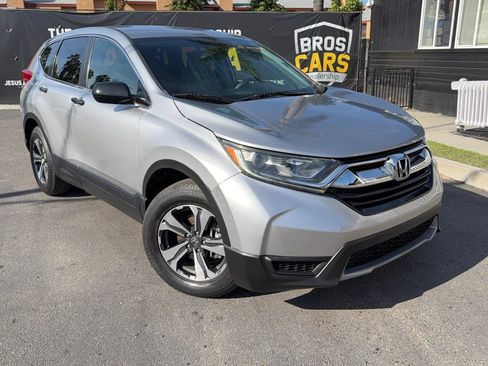 Used 2017 Honda CR-V LX image 2
