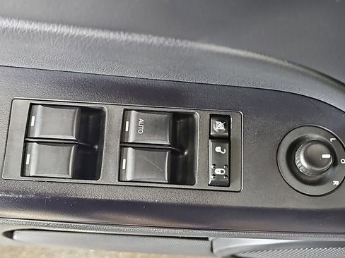 Used 2016 Jeep Patriot High Altitude AWD/4WD image 24