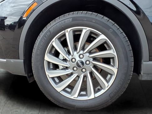 Used 2025 Lincoln Corsair Reserve AWD/4WD image 8