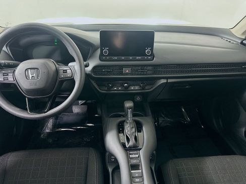 Used 2025 Honda HR-V LX image 18