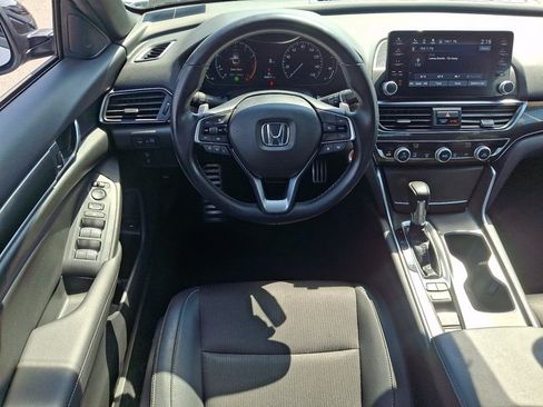 Used 2022 Honda Accord Sport image 11