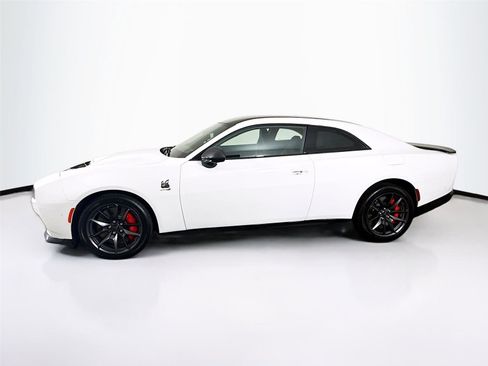 Used 2024 Dodge Charger Scat Pack w/ Plus Group image 5