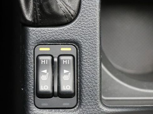 Used 2015 Subaru Impreza 2.0i Premium image 25