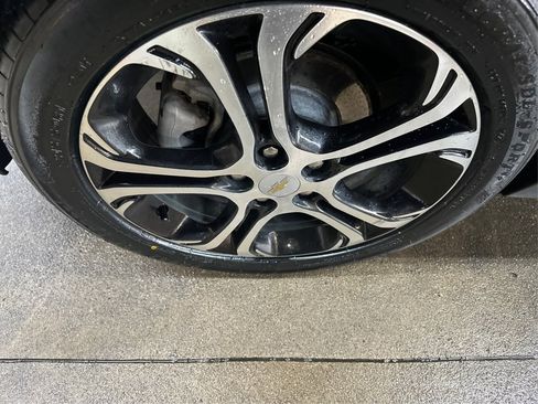 Used 2017 Chevrolet Bolt Premier w/ Driver Confidence II Package image 16