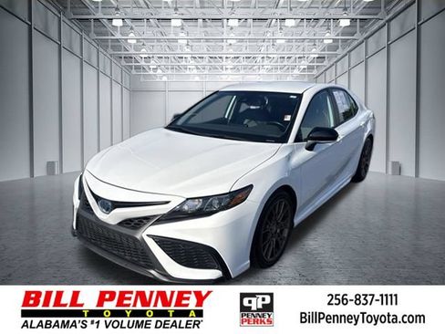 Used 2023 Toyota Camry SE w/ Convenience Package FWD image 1
