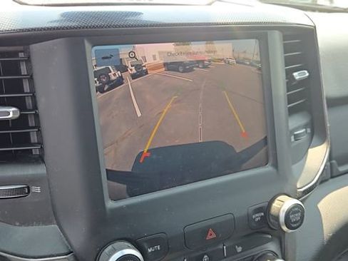 Certified 2022 RAM 1500 Big Horn w/ Built-to-serve Edition image 17