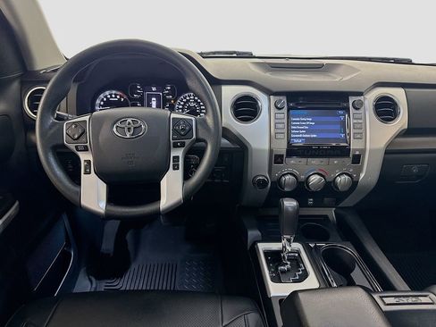 Used 2018 Toyota Tundra SR5 image 18