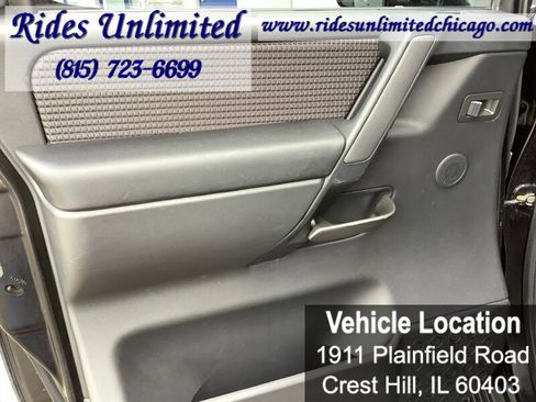 Used 2010 Nissan Titan SE w/ SE Value Truck Pkg image 23