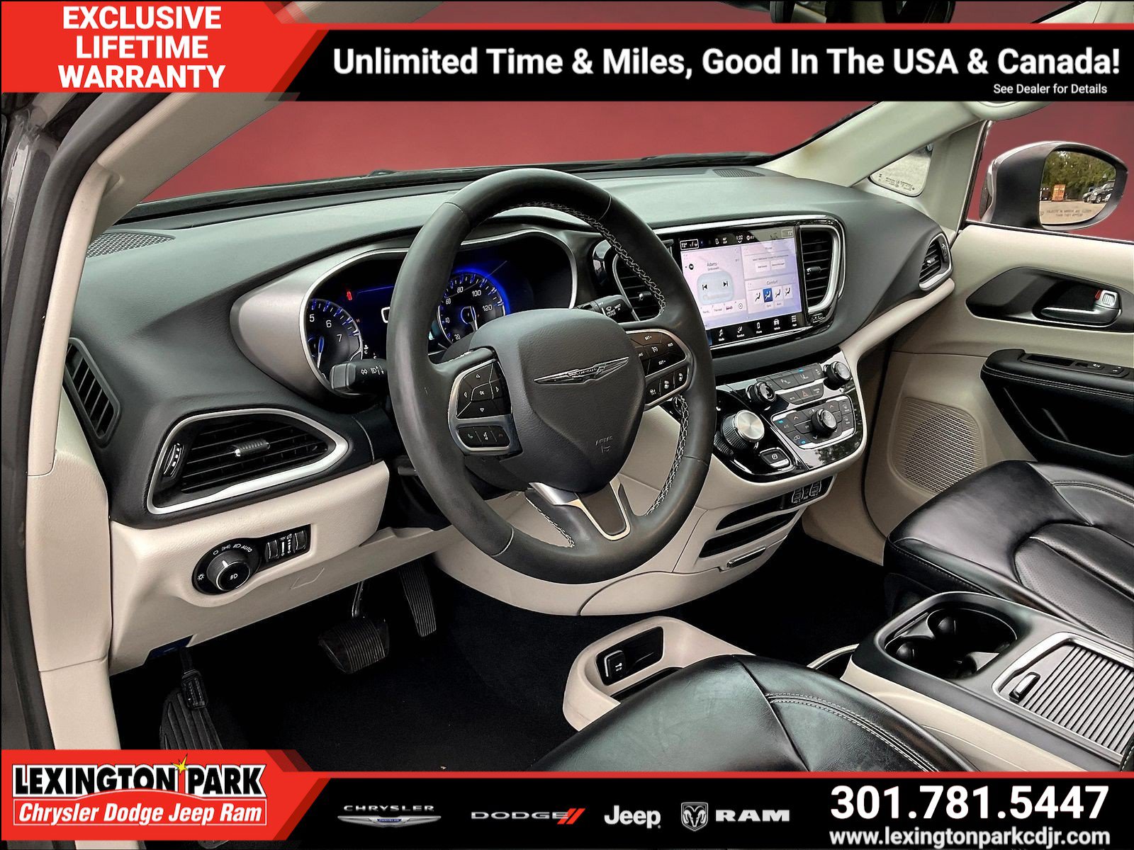 Used 2023 Chrysler Pacifica Touring-L FWD image 16