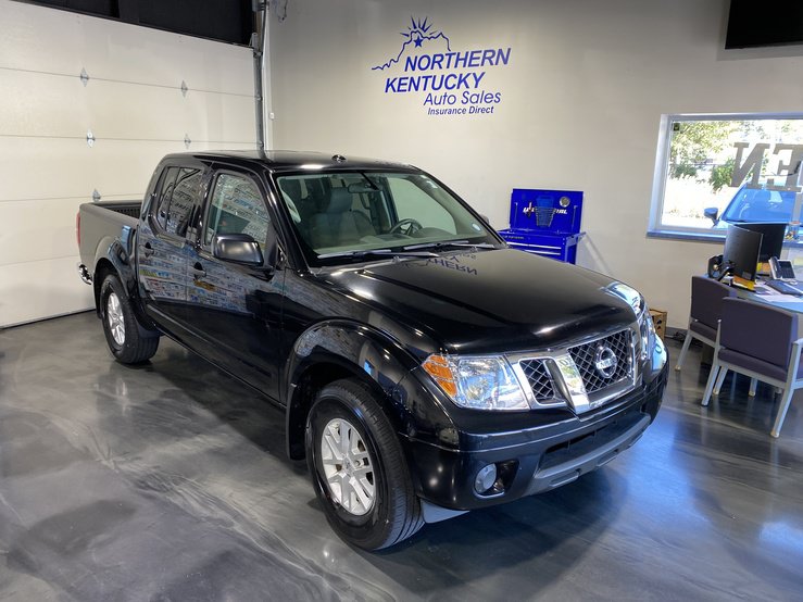 Used 2017 Nissan Frontier SV RWD image 1