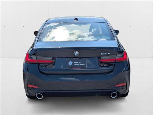 Used 2025 BMW 330i Sedan w/ Convenience Package image 7