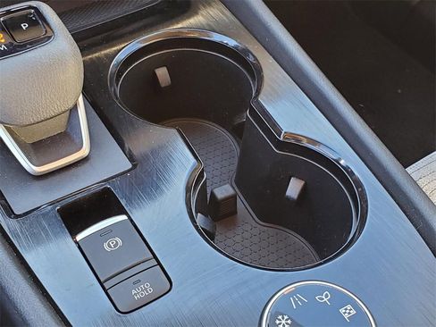 Certified 2023 Nissan Rogue SV image 29