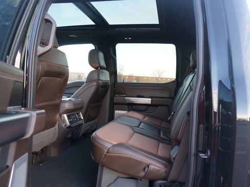 Used 2024 Ford F450 King Ranch w/ Chrome Package image 17