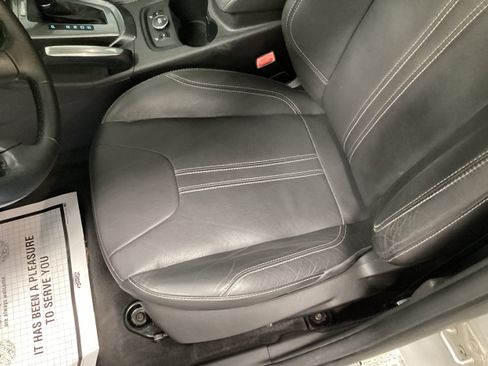 Used 2012 Ford Focus Titanium FWD image 15