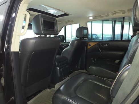 Used 2014 INFINITI QX80 4WD w/ Theater Package image 22