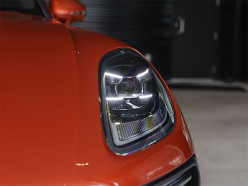 Certified 2022 Porsche Macan GTS image 11