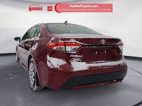 Certified 2022 Toyota Corolla LE image 3
