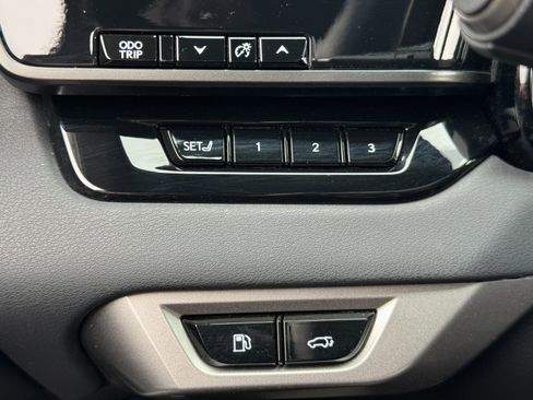 Used 2024 Lexus RX 350 Premium w/ Accessory Package (Z1) image 18