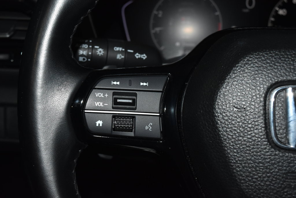 Certified 2025 Honda Pilot EX-L image 9