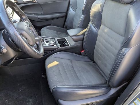 Used 2024 Mitsubishi Outlander SE AWD/4WD image 21