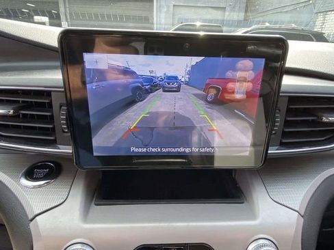 Used 2023 Ford Explorer XLT w/ Equipment Group 202A image 18