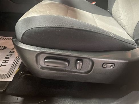 Used 2023 Toyota Tacoma TRD Off-Road image 12