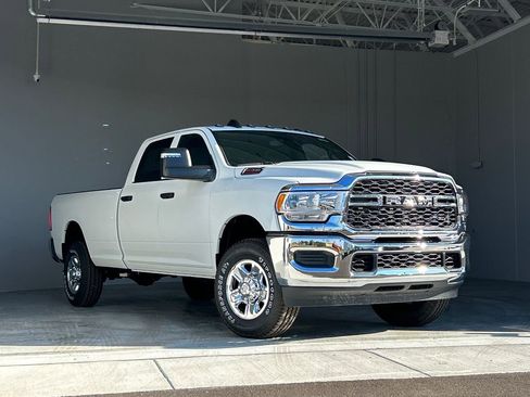 New 2024 RAM 2500 Tradesman w/ Chrome Appearance Group image 2