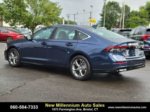 Used 2023 Honda Accord EX-L image 3