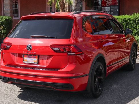 Used 2024 Volkswagen Tiguan SE R-Line FWD image 9