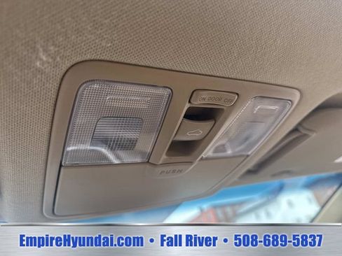 Used 2012 Hyundai Elantra Limited FWD image 24