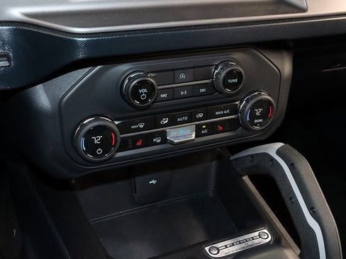 Used 2023 Ford Bronco Outer Banks image 19