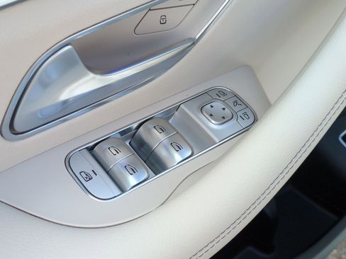 Certified 2024 Mercedes-Benz GLE 450e 4MATIC image 13