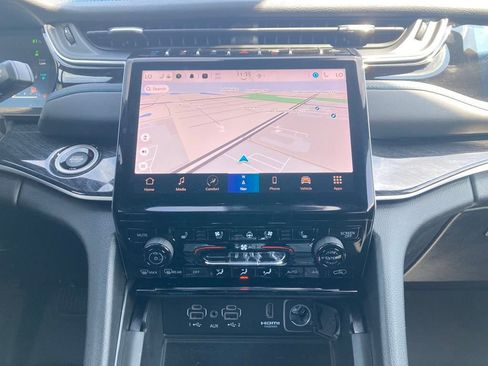 New 2024 Jeep Grand Cherokee Trailhawk w/ Advanced Protech Group II image 19