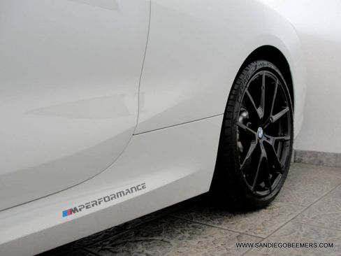 Used 2023 BMW 840i Coupe w/ M Sport Professional Package RWD image 9