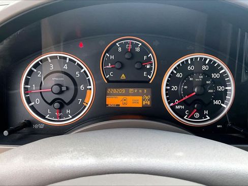 Used 2013 Nissan Titan SV w/ SV Value Truck Pkg AWD/4WD image 22
