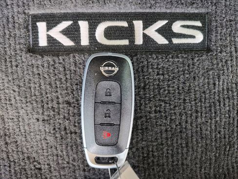Certified 2024 Nissan Kicks S image 29
