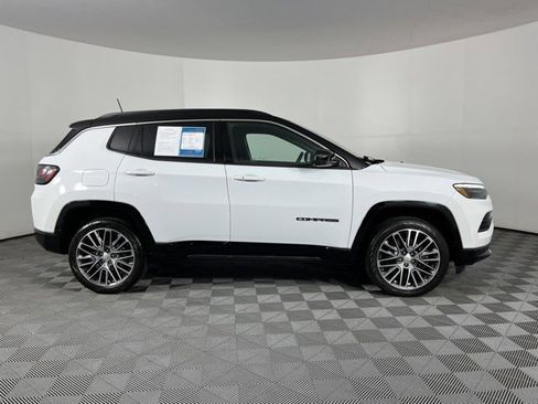Used 2023 Jeep Compass Limited w/ Elite Group AWD/4WD image 9