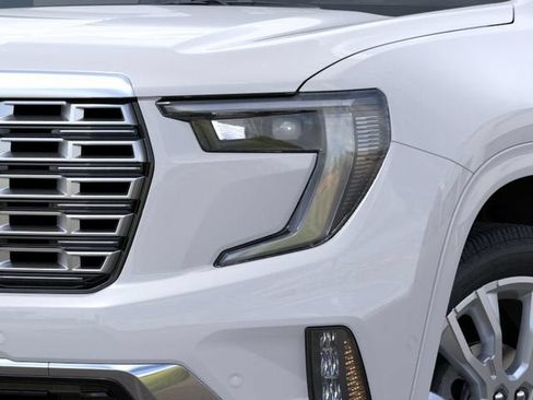 New 2026 GMC Acadia Denali w/ Super Cruise Package FWD image 10