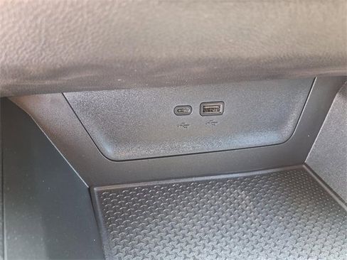 New 2026 Chevrolet Equinox LT w/ LPO, Floor Liner Package image 14