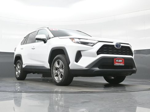 Used 2024 Toyota RAV4 XLE w/ Convenience Package AWD/4WD image 27