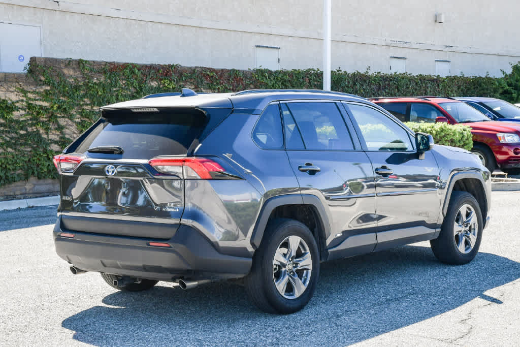 Certified 2024 Toyota RAV4 LE AWD/4WD image 9